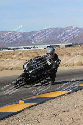 media/Dec-10-2023-SoCal Trackdays (Sun) [[0ce70f5433]]/Turn 9 Inside Set 1 (1115am)/